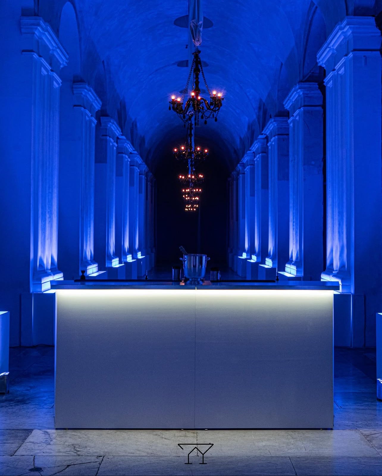 Open Bar - Medium